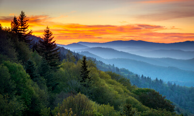 Sunrise at Oconaluftee Overlook