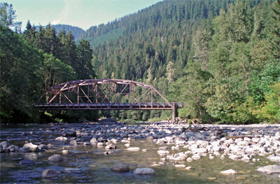 Along the Mountain Loop