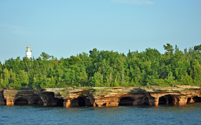 https://www.myscenicdrives.com/images/wi/lake-superior.jpg