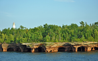 https://www.myscenicdrives.com/images/wi/lake-superior.jpg